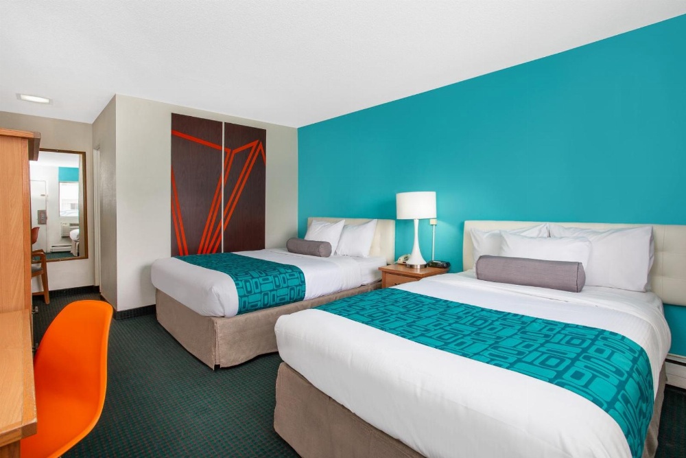 Howard Johnson by Wyndham Colorado Springs