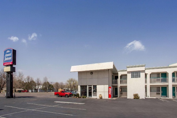 Howard Johnson by Wyndham Colorado Springs image 1