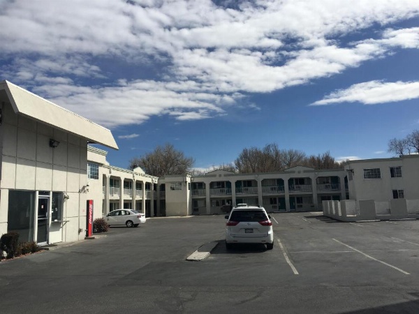 Howard Johnson by Wyndham Colorado Springs image 15